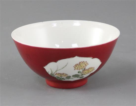 A Chinese ruby backed famille rose bowl, early Qianlong period, diameter 11.5cm, small rim chip